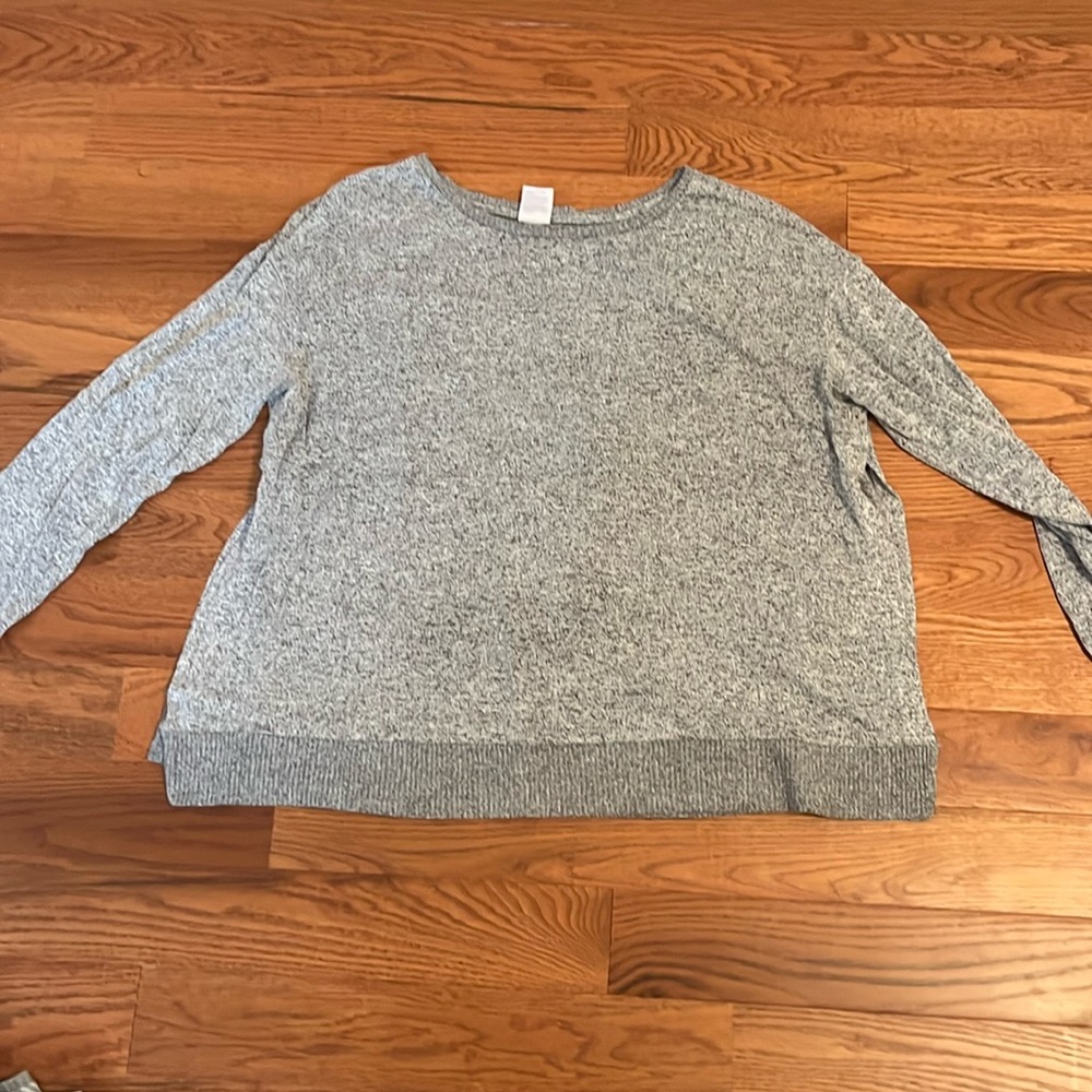 Stars Above Grey Maternity and Nursing Top Size L